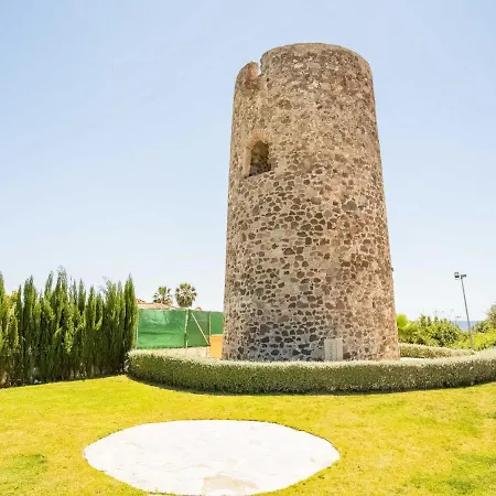 Сasa de vacaciones Premium Holiday Home In Estepona With Private Swimming Pool Estepona